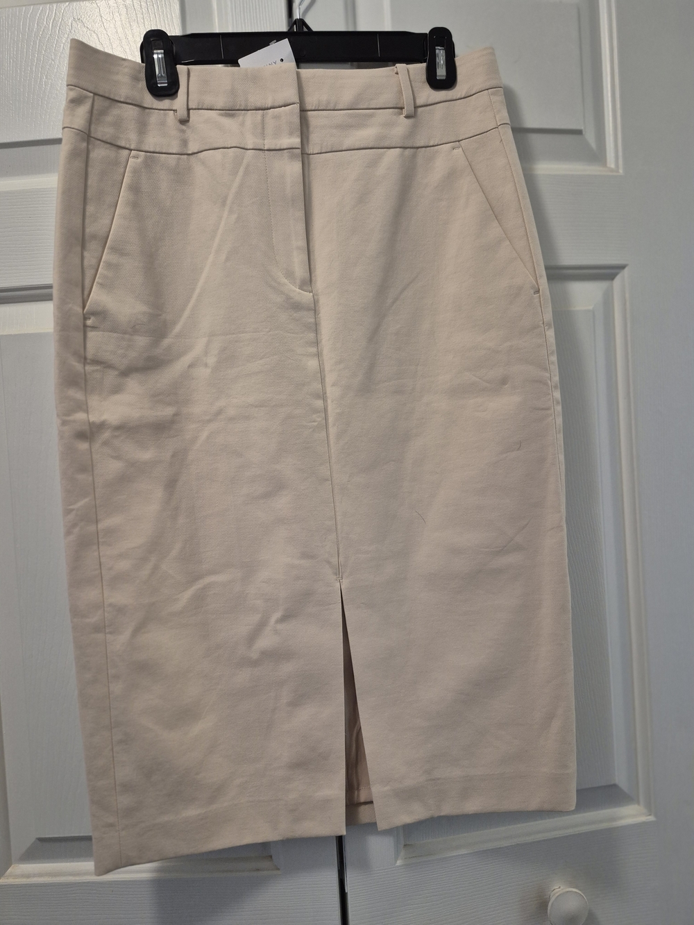 Ann Taylor NWT Classic Women’s Cream/Beige Pencil Skirt - Sz 10